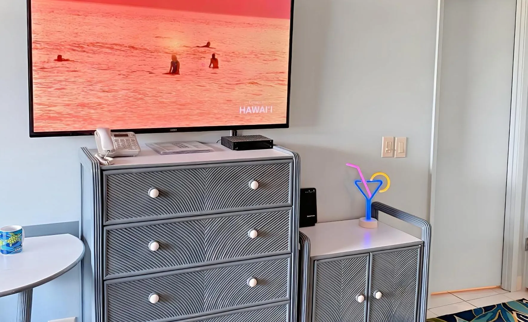 Lägenhet Renovated Studio Free Parking In Prime Waikiki Honolulu